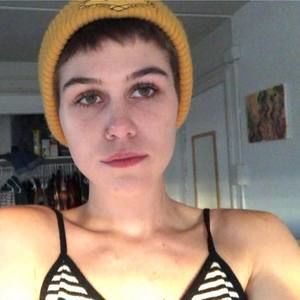 Meet your Posher, Rae